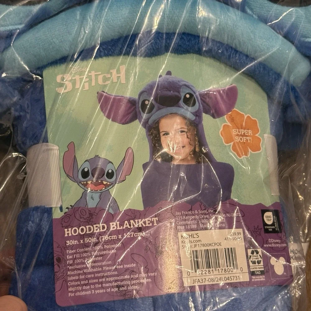 Disney Lilo & Stitch 2025 Movie Hooded Blanket Brand New‎ Sealed! Hoodie 30x50